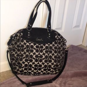 Coach signature Ashley purse